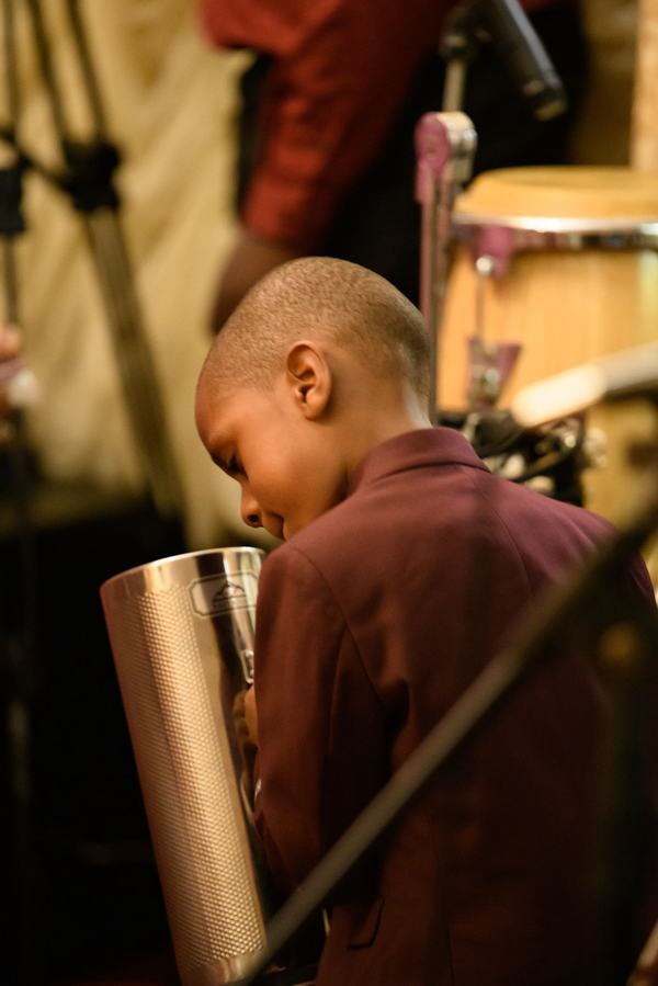 Church gathering and worship, photo 7